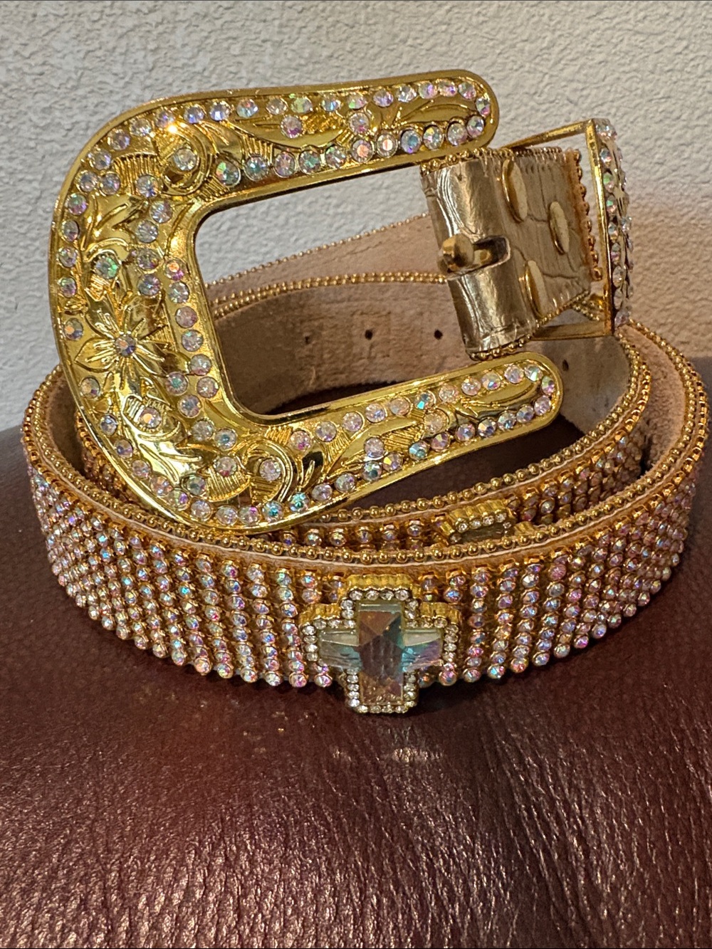 Gold Crystal-Embellished Women's Belt with Cross Accent
